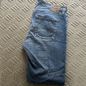 AG Los Angeles Jean. Color blue size 34x30. Style is Tellis/Modern Slim